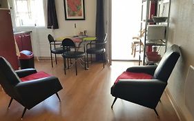Un Pied A Terre